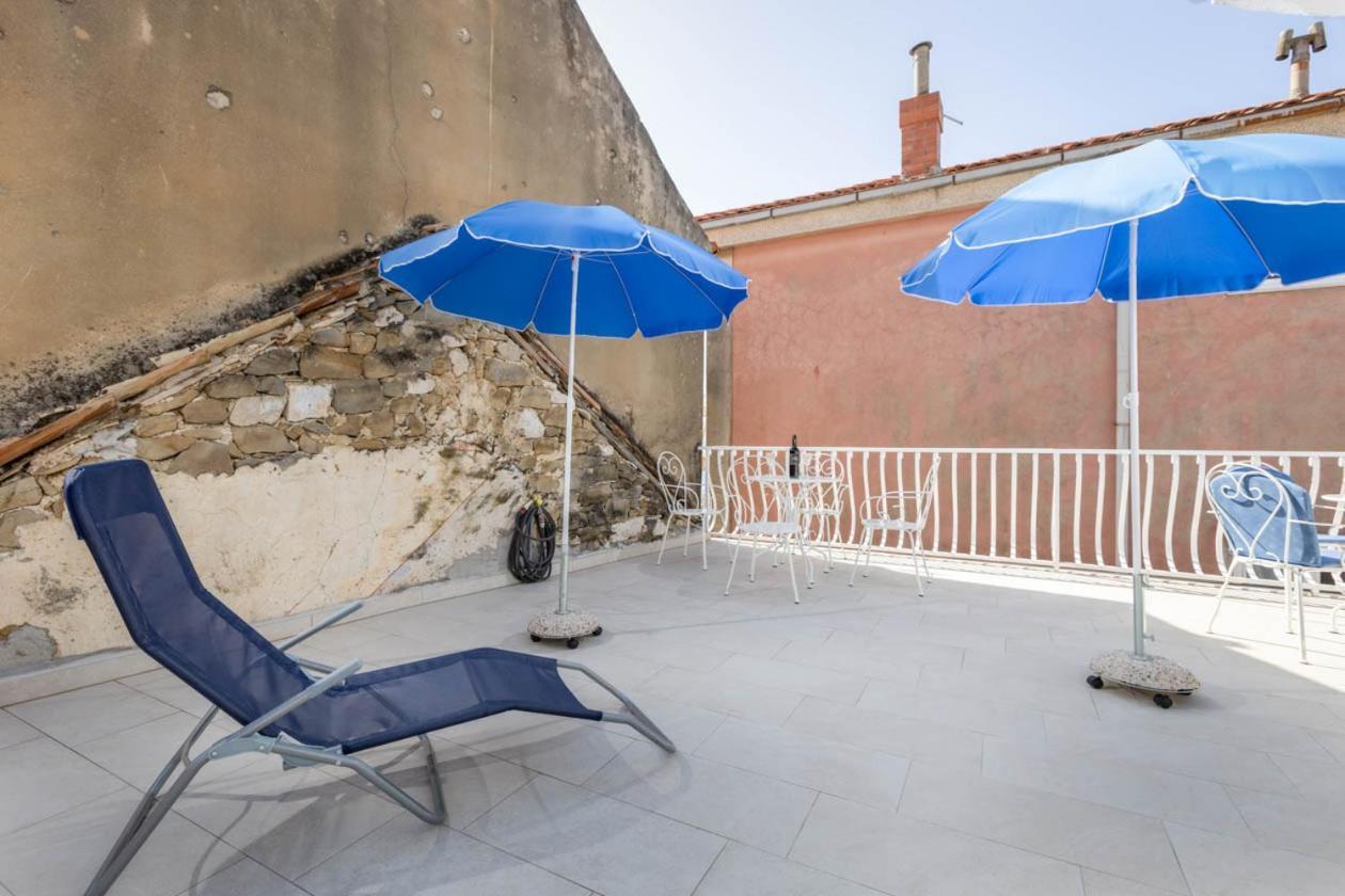 Apartmani Marija ポドゥゴラ エクステリア 写真