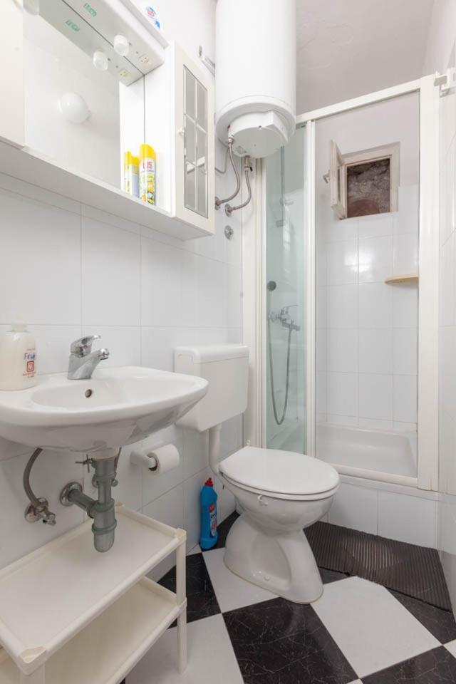 Apartmani Marija ポドゥゴラ エクステリア 写真